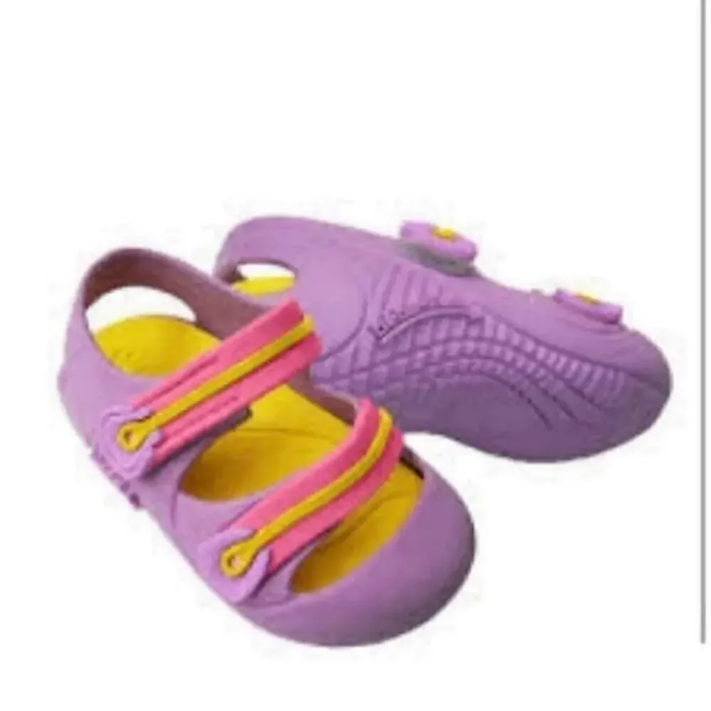 Toddler waterproof shoes